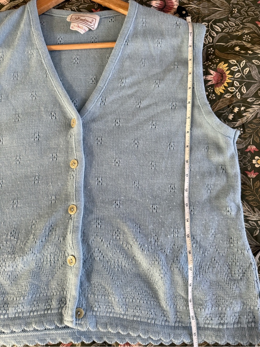 Vintage Tradition Powder Blue Pointelle Knit Sweater Vest Scalloped Hem Size M-L - Picture 11 of 12